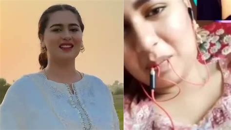 Pakistani TikTok star Aliza sehar live video calling on ...